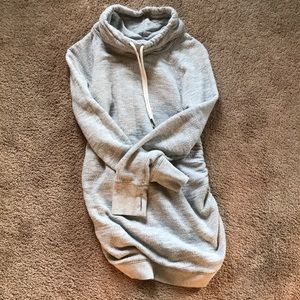 Gray sweatshirt